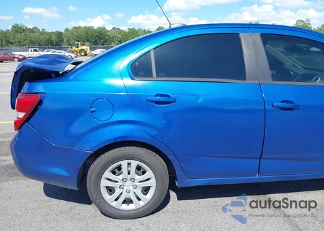 2017 Chevrolet Sonic Ls Auto z USA, uszkodzony, nr VIN 1G1JB5SH4H4171782